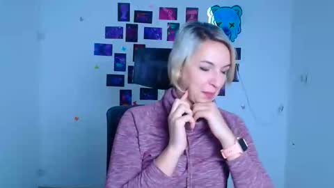 Mishelle online show from December 2025 12:32:01 PM