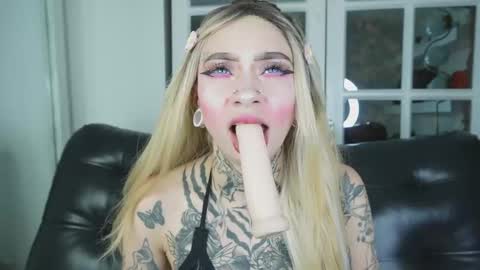 Snapshot of miss___angel chatting on February 2026 10:55:02 AM miss___angel online show from February 2026 10:55:02 AM