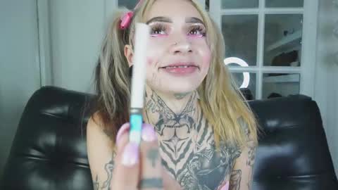 Snapshot of miss___angel chatting on February 2026 11:06:02 AM miss___angel online show from February 2026 11:06:02 AM