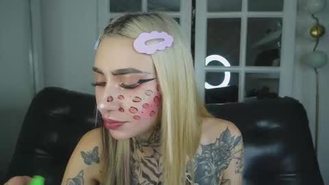 Snapshot of miss___angel chatting on February 2026 10:49:02 AM miss___angel online show from February 2026 10:49:02 AM