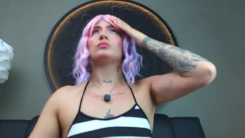 Charlotte online show from October 2025 07:24:01 PM