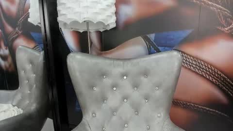 Taylor online show from October 2025 02:31:01 AM