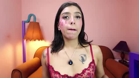 Martina online show from October 2025 06:28:02 PM