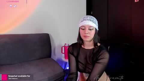 Snapshot of miss_alexa2 chatting on June 2026 01:37:01 AM Alexa Sarmiento online show from June 2026 01:37:01 AM