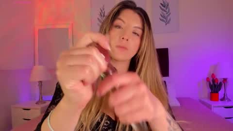 Snapshot of miss_amanda_ chatting on February 2026 12:42:01 PM Amanda Reyes online show from February 2026 12:42:01 PM