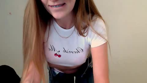 Angelina online show from October 2025 06:14:02 AM