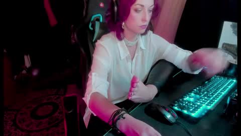 Snapshot of miss_asmodeus chatting on October 2025 07:49:01 PM missAsmodeus online show from October 2025 07:49:01 PM