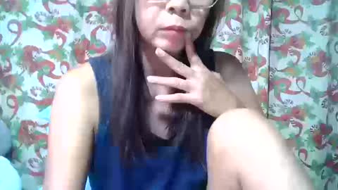 miss_capricorn online show from December 2025 07:31:01 PM