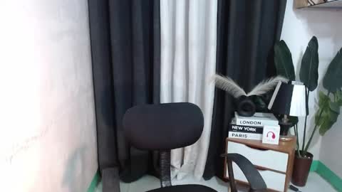 Snapshot of miss_catherinex chatting on June 2026 01:46:01 PM miss_catherinex online show from June 2026 01:46:01 PM