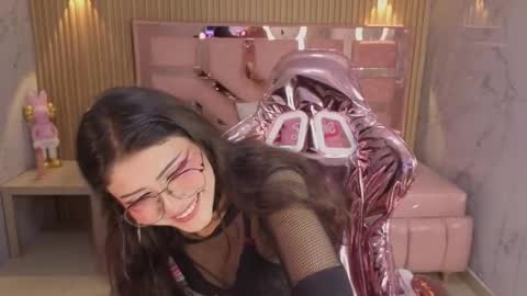 Snapshot of miss_devil_s chatting on January 2026 03:20:01 AM miss_devil_s online show from January 2026 03:20:01 AM