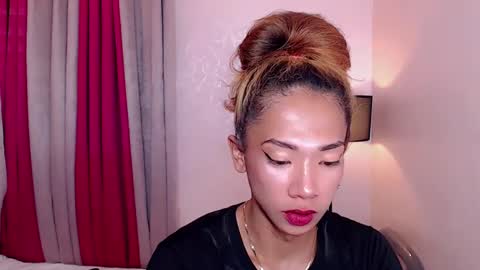 Snapshot of miss_ephrail chatting on December 2024 06:48:01 PM miss_ephrail online show from December 2024 06:48:01 PM