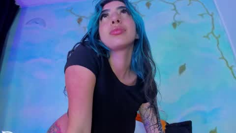 miss_evans_ online show from October 2025 09:41:01 AM