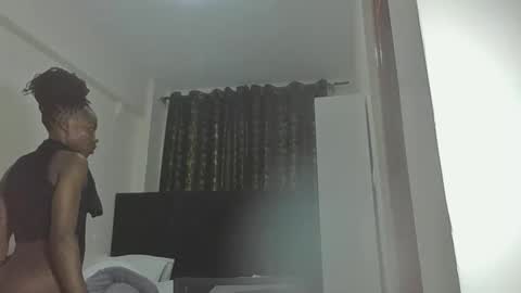 Miss Kiarrafit online show from November 2025 07:57:01 AM