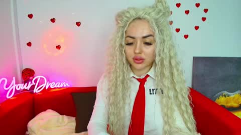 Snapshot of miss_kiten chatting on February 2025 07:34:01 PM miss_kiten online show from February 2025 07:34:01 PM