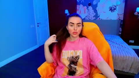 Snapshot of miss_kiten chatting on June 2026 10:51:02 AM miss_kiten online show from June 2026 10:51:02 AM