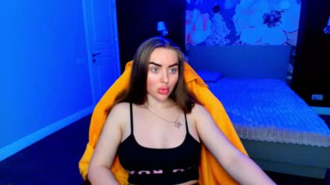 Snapshot of miss_kiten chatting on June 2026 12:02:01 AM miss_kiten online show from June 2026 12:02:01 AM