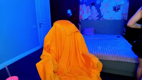 Snapshot of miss_kiten chatting on June 2026 04:42:02 AM miss_kiten online show from June 2026 04:42:02 AM