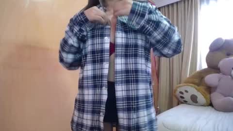 lilieth  online show from January 2025 08:00:01 PM