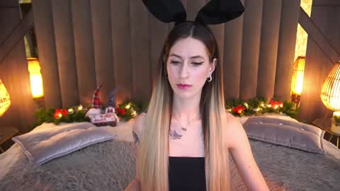 Snapshot of miss_martini chatting on December 2024 10:21:01 AM   online show from December 2024 10:21:01 AM