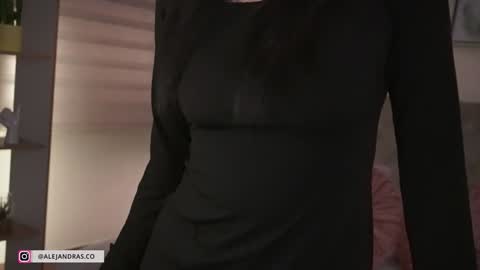 Snapshot of miss_meii chatting on January 2026 10:55:01 PM Alejandra online show from January 2026 10:55:01 PM