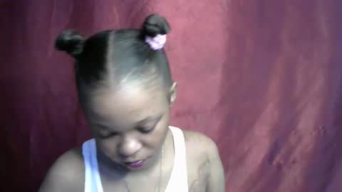 Snapshot of miss_rihanna2 chatting on September 2025 05:31:01 AM miss_rihanna2 online show from September 2025 05:31:01 AM