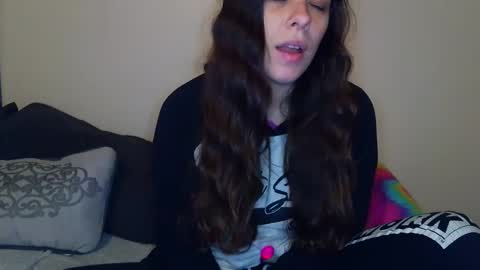 Bella online show from September 2025 01:59:02 PM