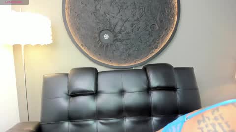 Snapshot of miss_vaiolette chatting on January 2025 11:00:02 AM Vaiolette online show from January 2025 11:00:02 AM