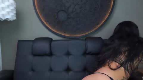 Snapshot of miss_vaiolette chatting on October 2025 11:07:02 AM Vaiolette online show from October 2025 11:07:02 AM