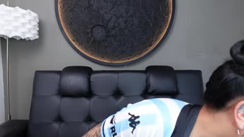 Vaiolette online show from April 2026 11:04:02 AM