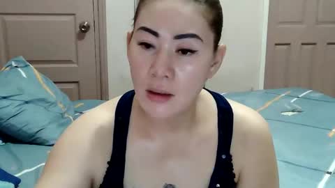 HOT MOMMY ZEPHYR online show from February 2026 02:07:01 PM