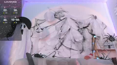 Aisha    birtthday show 15 noviembre online show from October 2025 04:51:01 PM