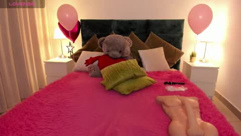 Angelina online show from March 2025 05:16:01 AM