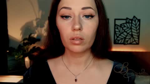 The divine Beverly online show from December 2024 10:33:02 AM