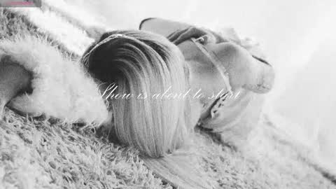 Chloe freelance model Please your thumbs up are important  online show from November 2025 11:36:02 PM