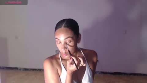 Snapshot of misscruzxz chatting on September 2025 10:13:02 PM Donna di Diamanti online show from September 2025 10:13:02 PM