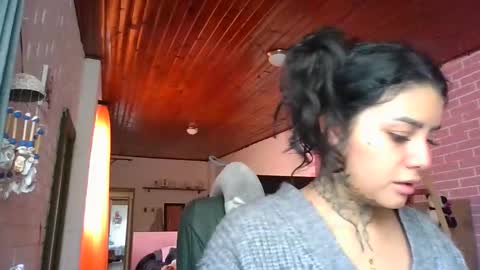 melodie  online show from November 2025 07:45:02 PM