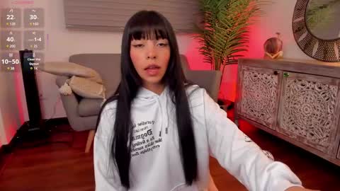 Snapshot of missesmeralda chatting on February 2025 11:21:01 AM Julieta Arboleda but i like call me esme online show from February 2025 11:21:01 AM