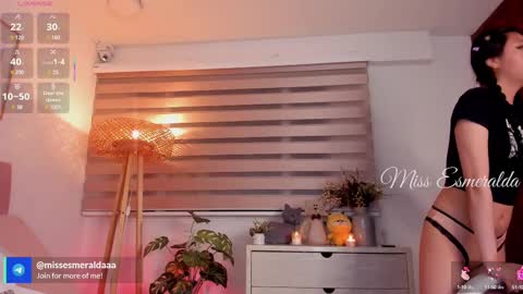 Snapshot of missesmeralda chatting on March 2025 11:15:01 PM Julieta Arboleda but i like call me esme online show from March 2025 11:15:01 PM