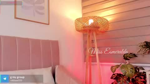 Snapshot of missesmeralda chatting on September 2025 09:52:02 PM Julieta Arboleda but i like call me esme online show from September 2025 09:52:02 PM