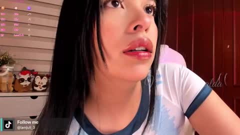 Snapshot of missesmeralda chatting on November 2025 08:10:01 PM Julieta Arboleda but i like call me esme online show from November 2025 08:10:01 PM