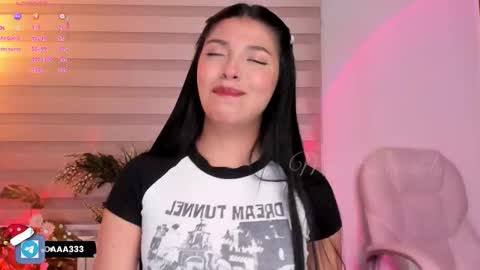 Snapshot of missesmeralda chatting on December 2025 07:40:02 PM Julieta Arboleda but i like call me esme online show from December 2025 07:40:02 PM