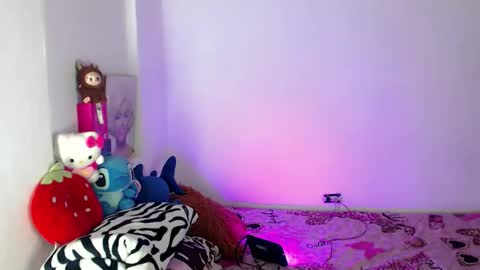 Snapshot of missfer_bigdick chatting on May 2026 06:59:01 PM Fer online show from May 2026 06:59:01 PM