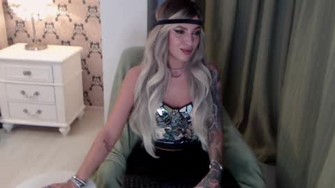 MissJenny7 online show from December 2025 09:45:02 PM