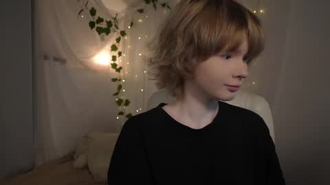 Snapshot of misska__ chatting on October 2025 12:23:01 AM BONYA online show from October 2025 12:23:01 AM