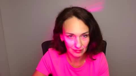 Christina online show from September 2025 06:17:02 AM