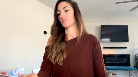 CreationQueen online show from December 2024 08:40:02 PM