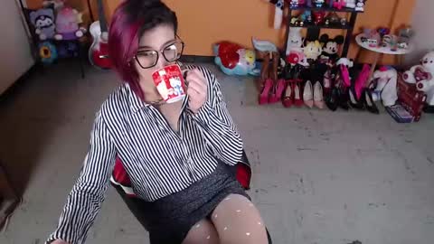 Miss Mia online show from January 2025 01:13:02 PM