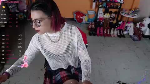 Miss Mia online show from January 2025 01:00:02 PM