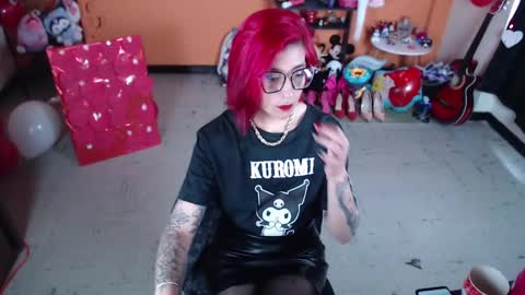 Miss Mia online show from February 2025 01:07:01 PM