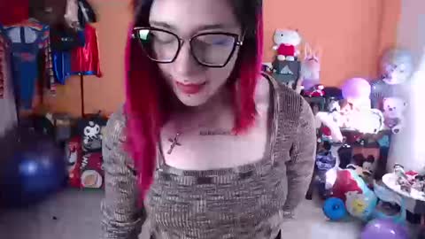 Miss Mia online show from September 2025 02:11:01 PM